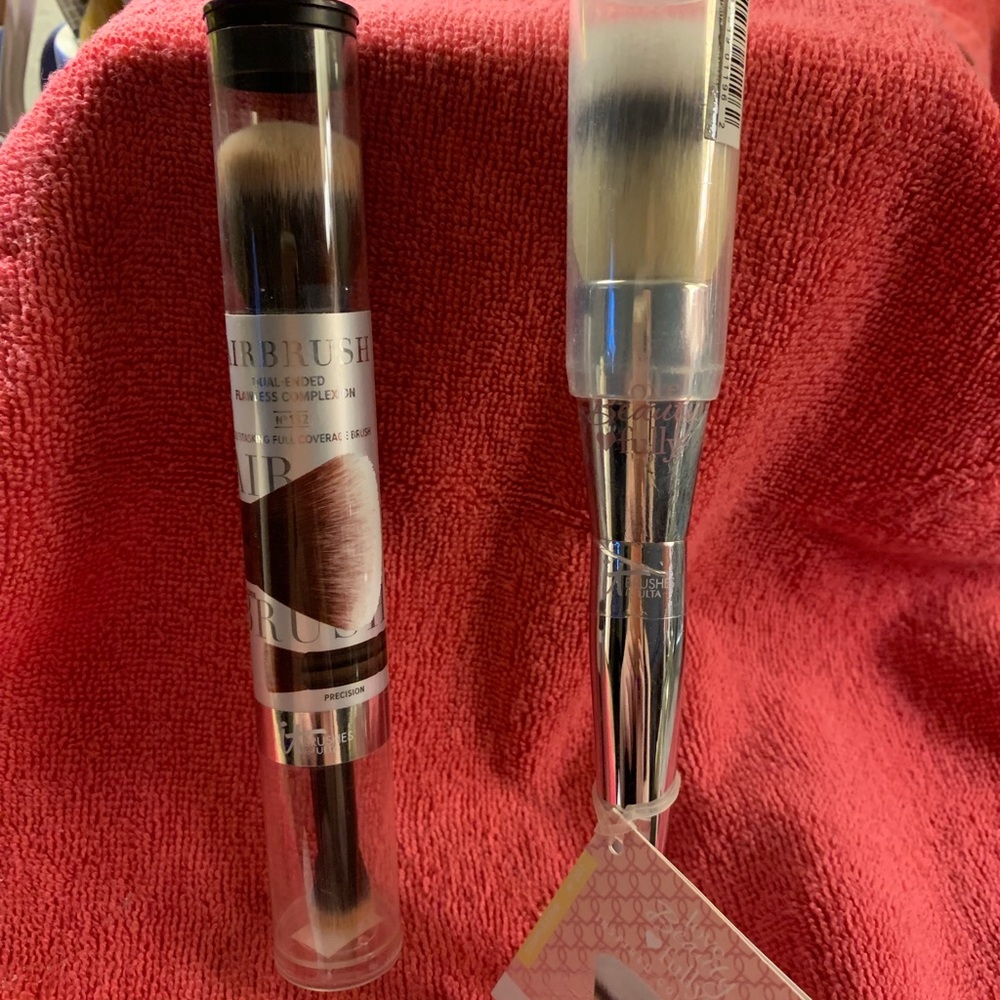 IT Makeup Brushes